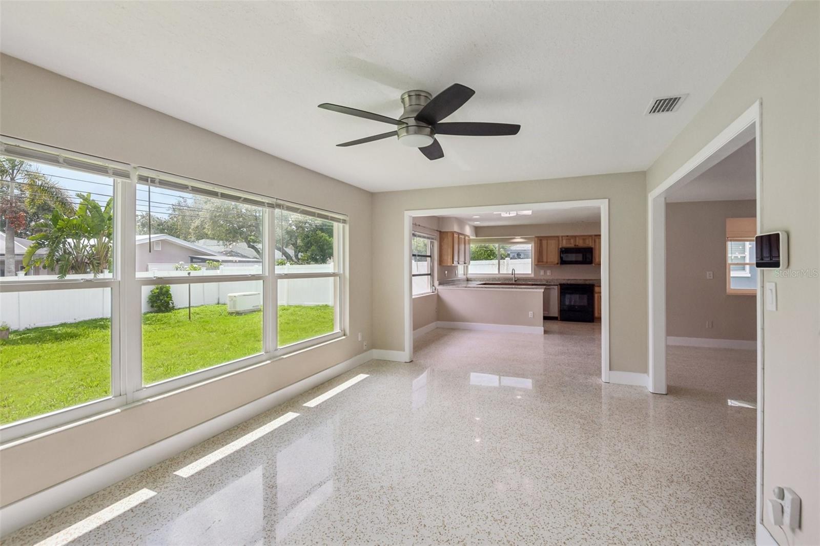 RICHMOND HILL - Residential