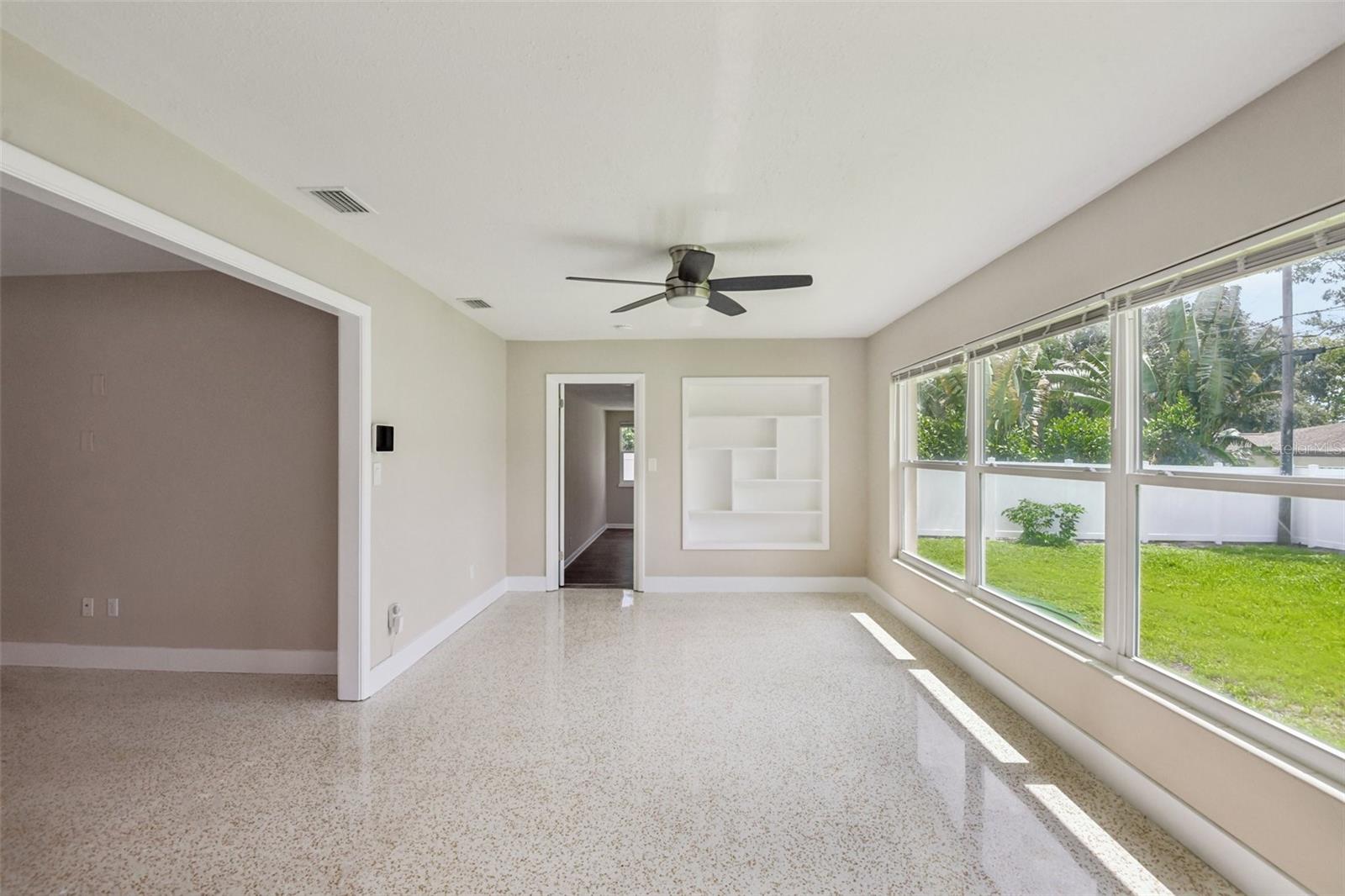 RICHMOND HILL - Residential