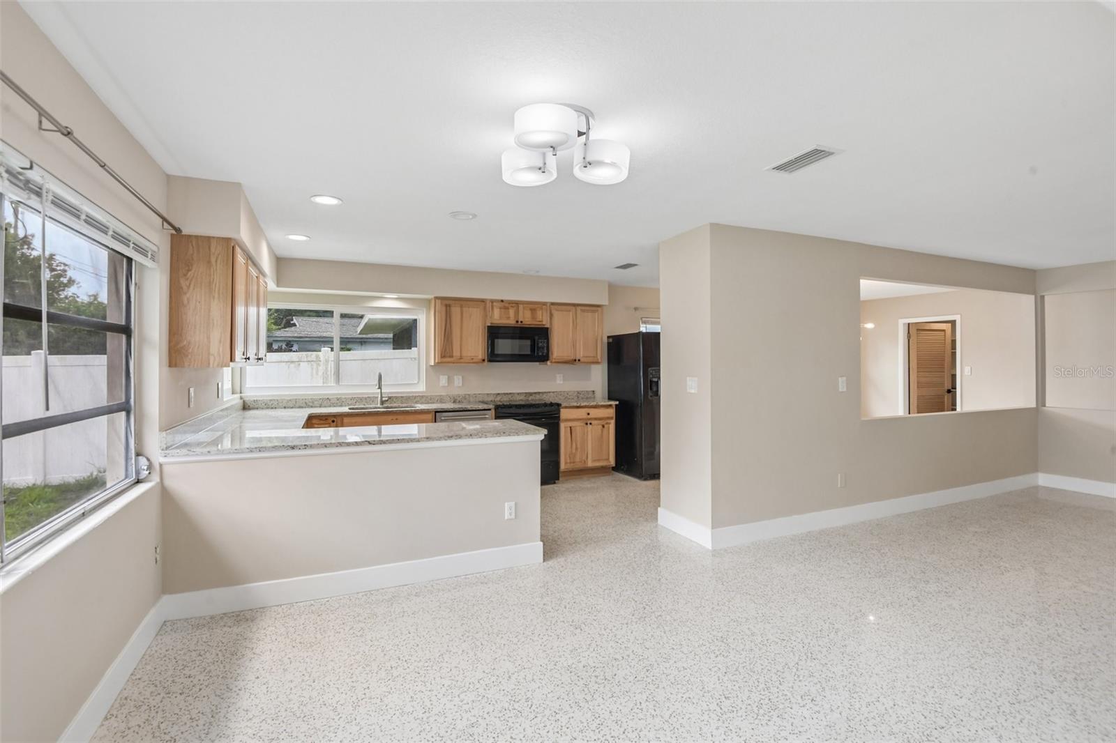 RICHMOND HILL - Residential