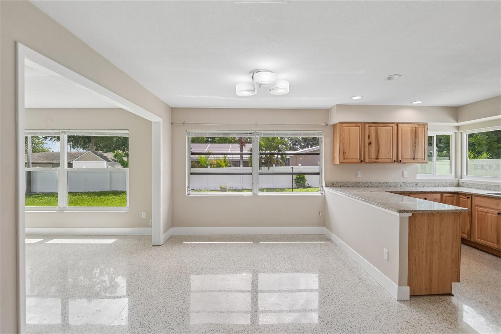 RICHMOND HILL - Residential