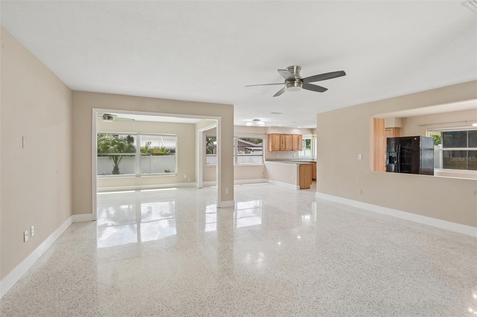 RICHMOND HILL - Residential