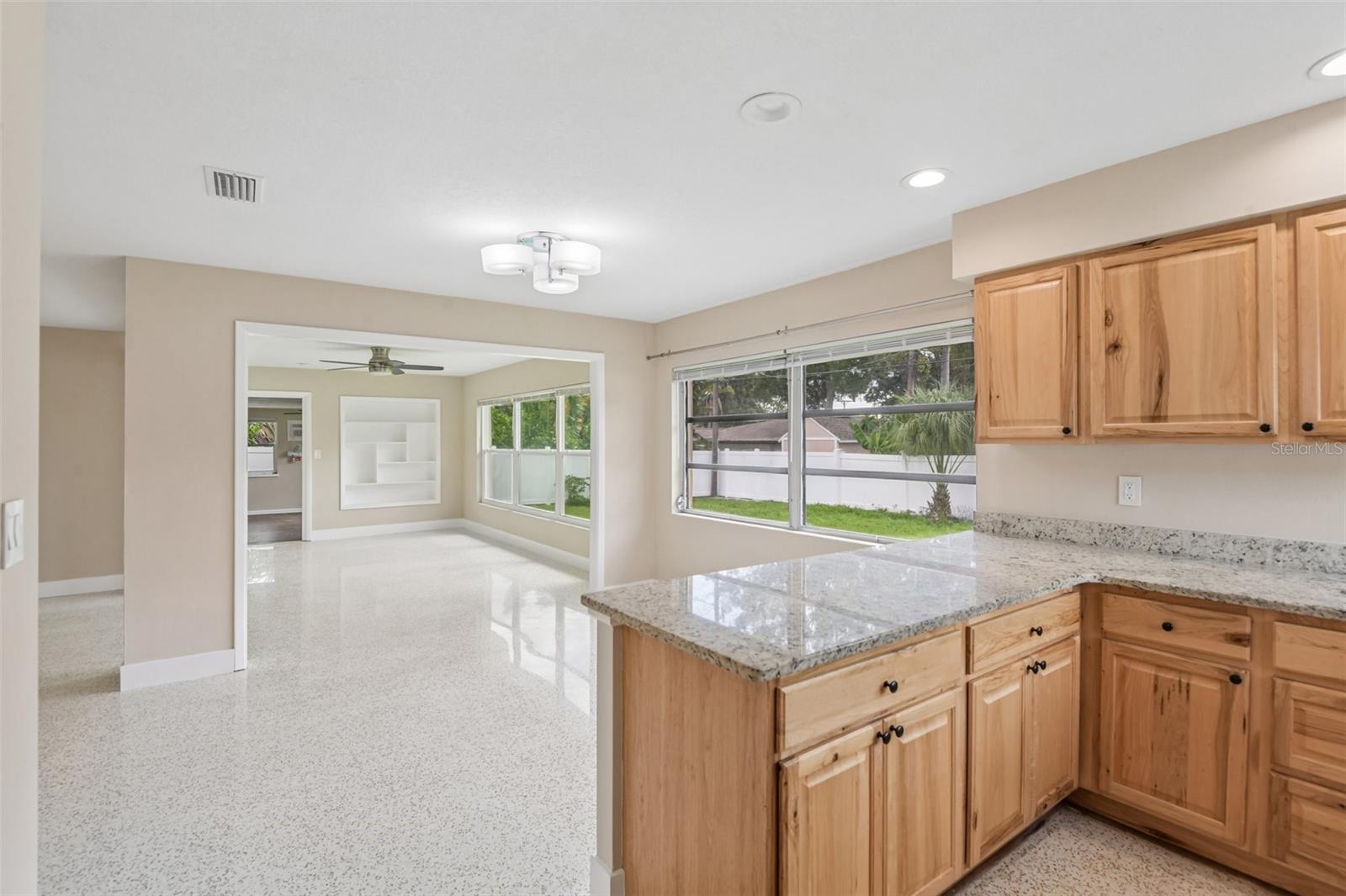RICHMOND HILL - Residential