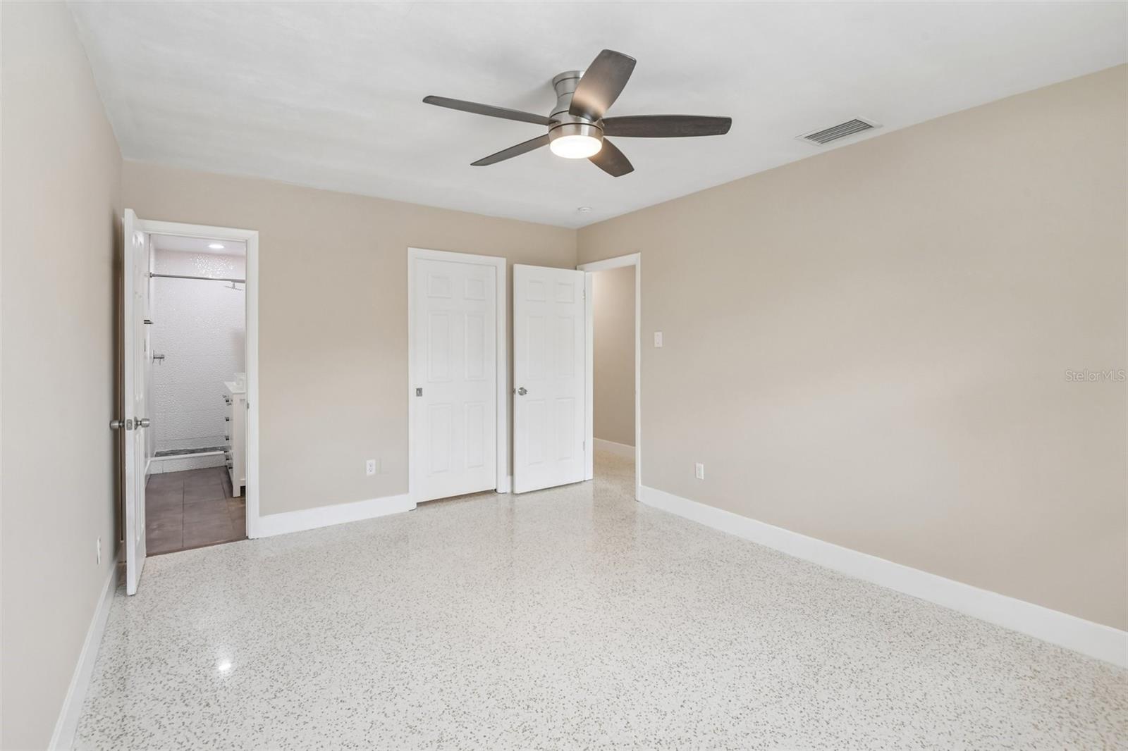 RICHMOND HILL - Residential