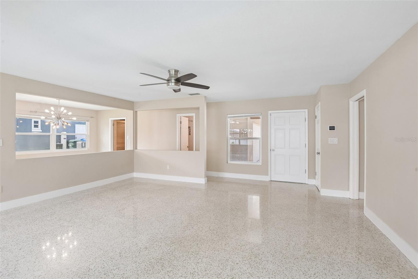 RICHMOND HILL - Residential
