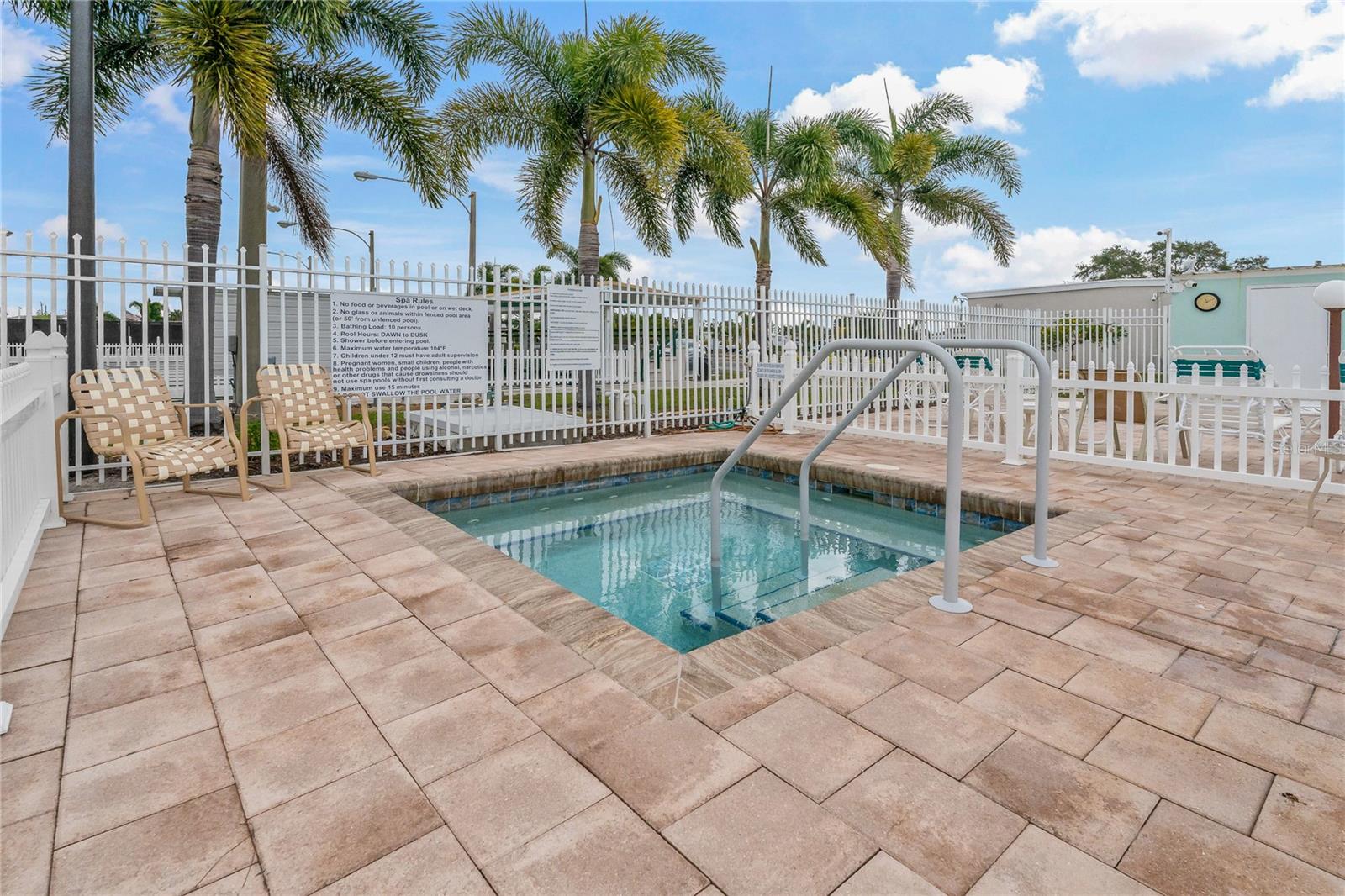 TRI-PAR ESTATES - Residential