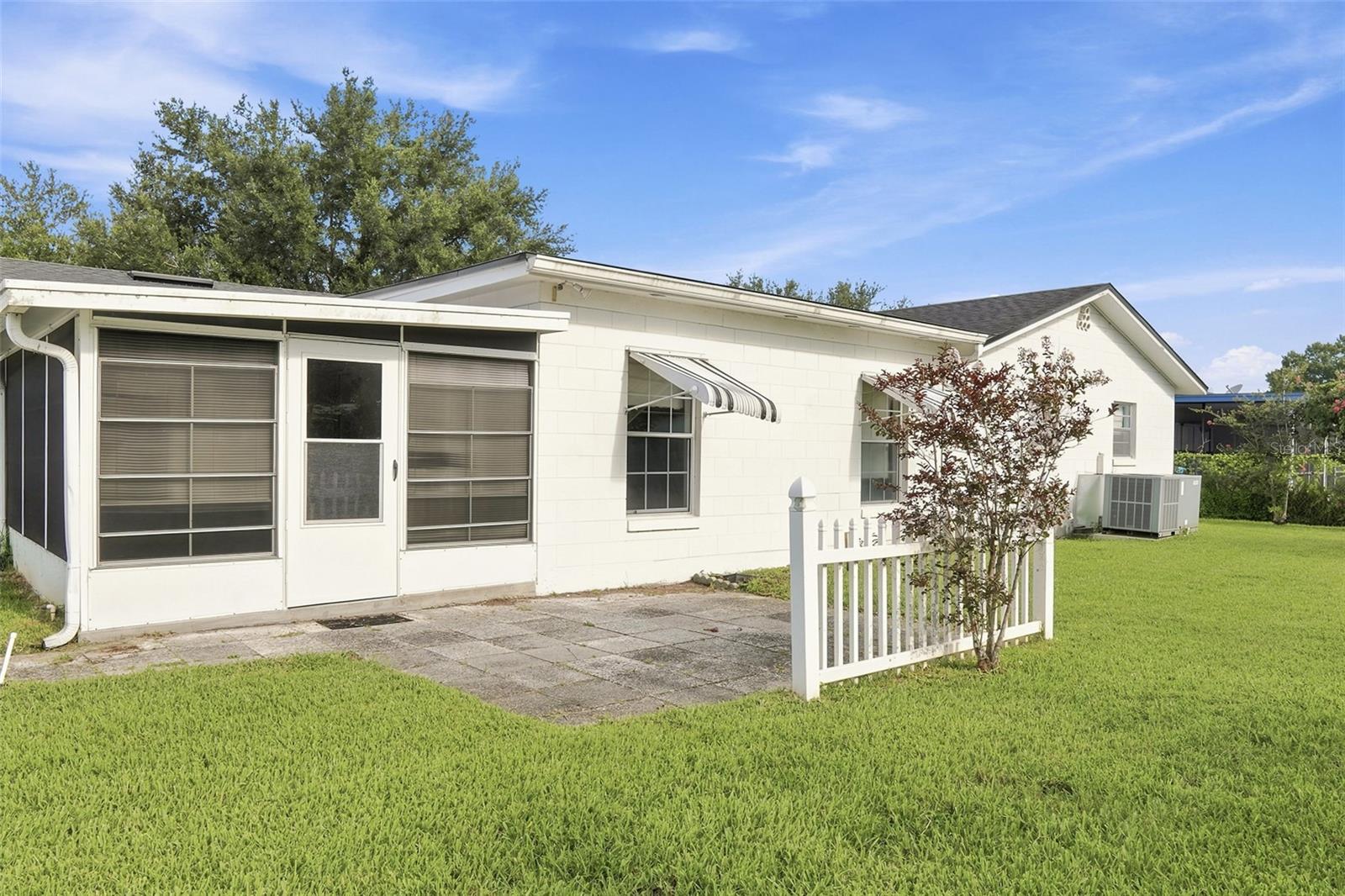 ENGELWOOD PARK - Residential