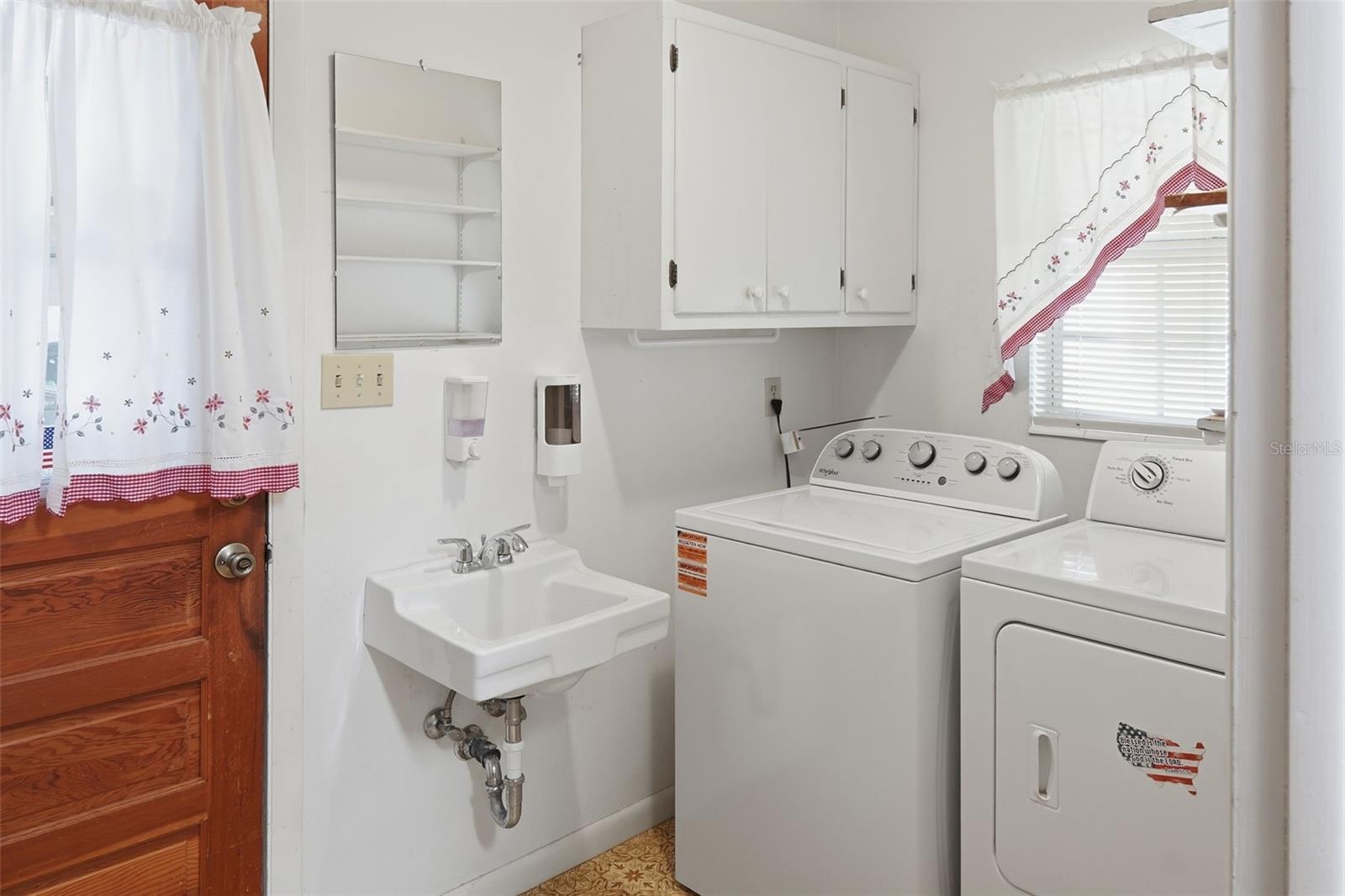 ENGELWOOD PARK - Residential