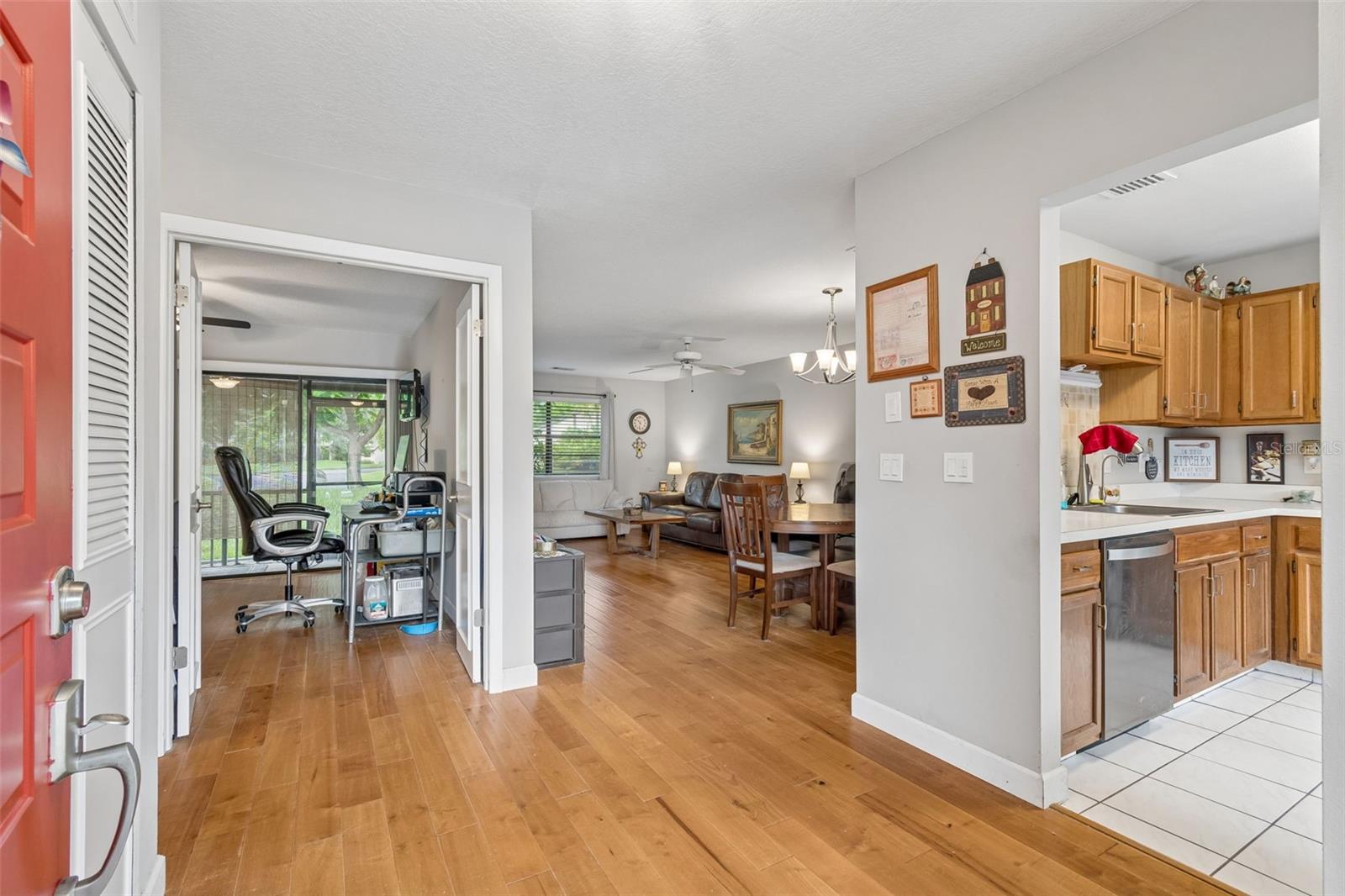 STRATHMORE GATE-EAST - Residential