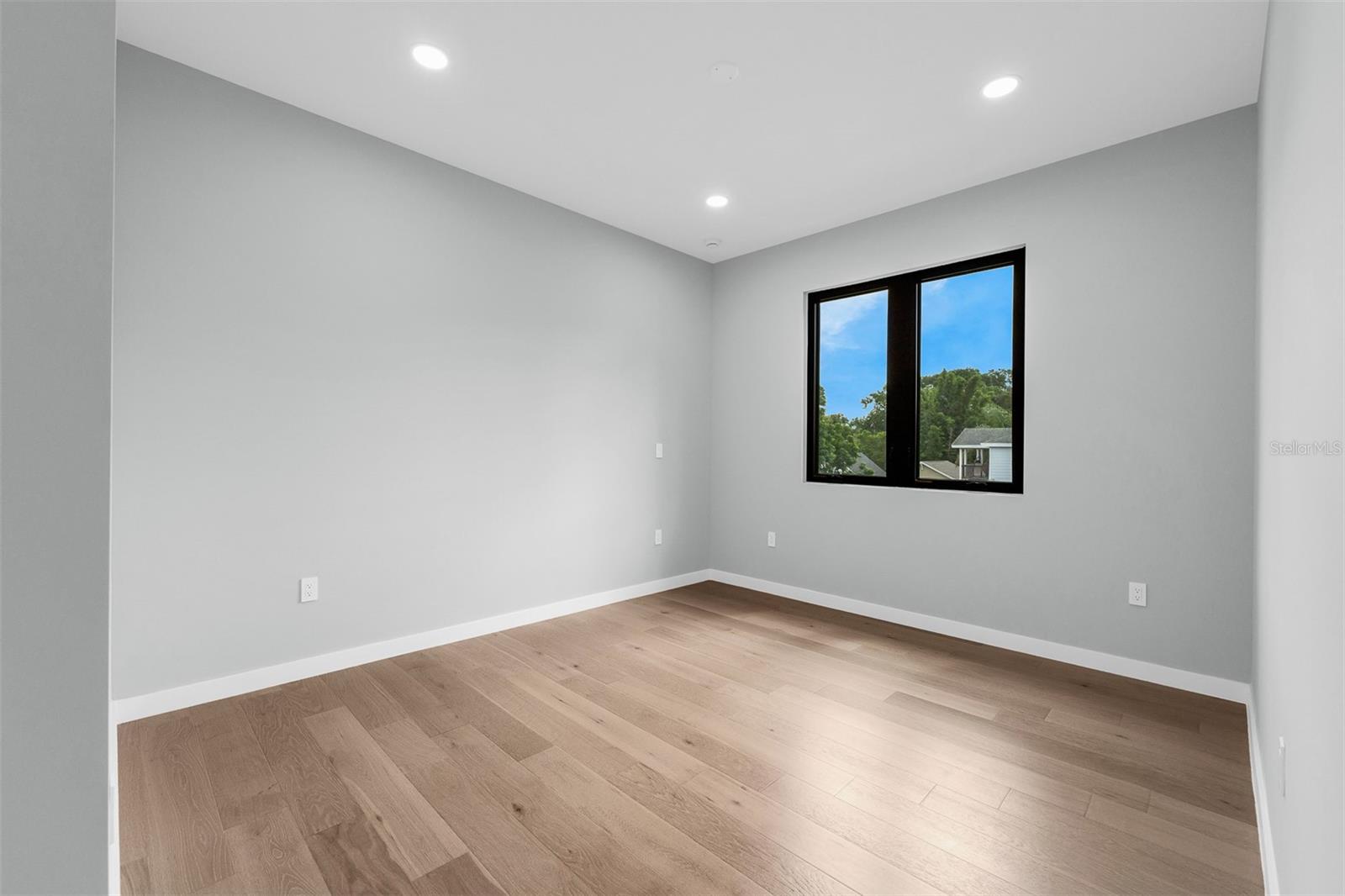 BONITA PARK - Residential
