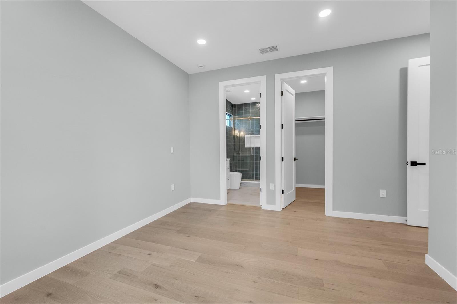 BONITA PARK - Residential