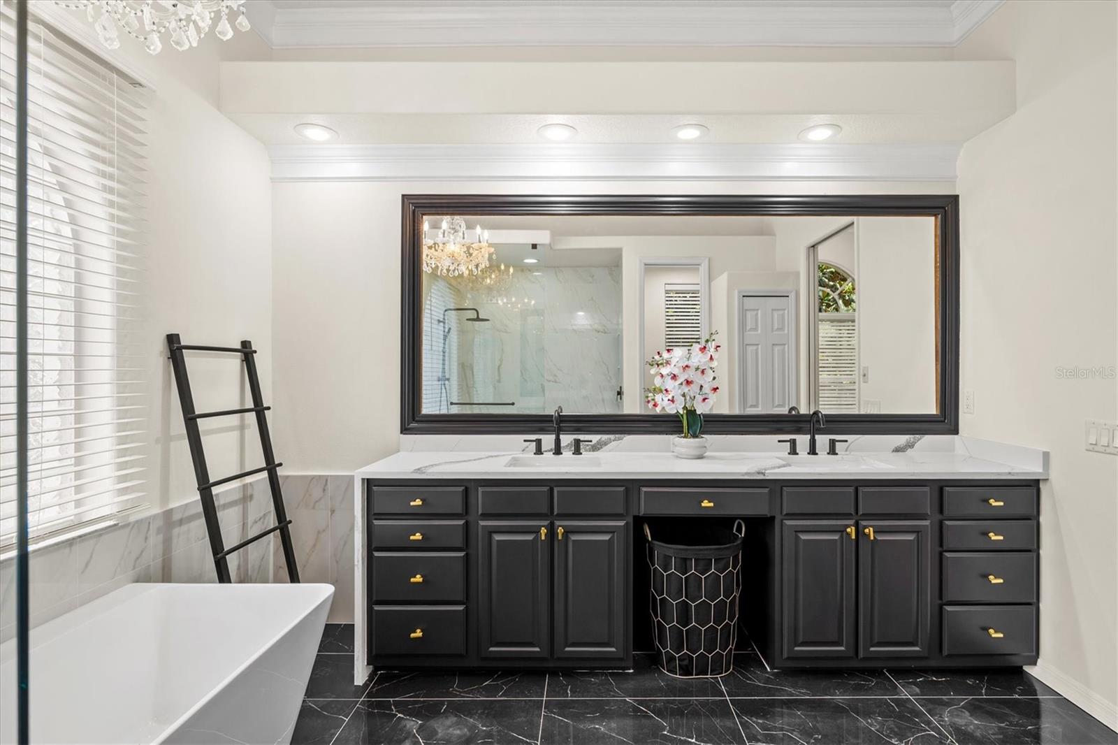 MILL CREEK PH VI - Residential