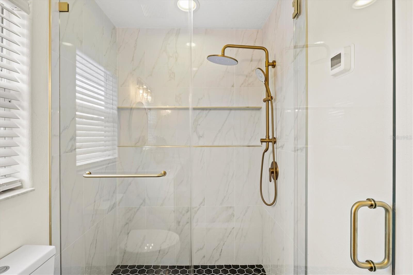 MILL CREEK PH VI - Residential