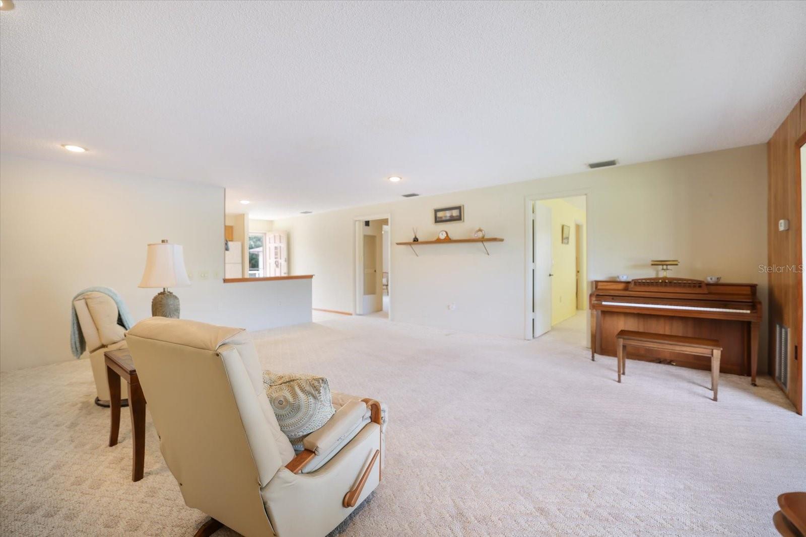 LAKE TIPPECANOE - Residential