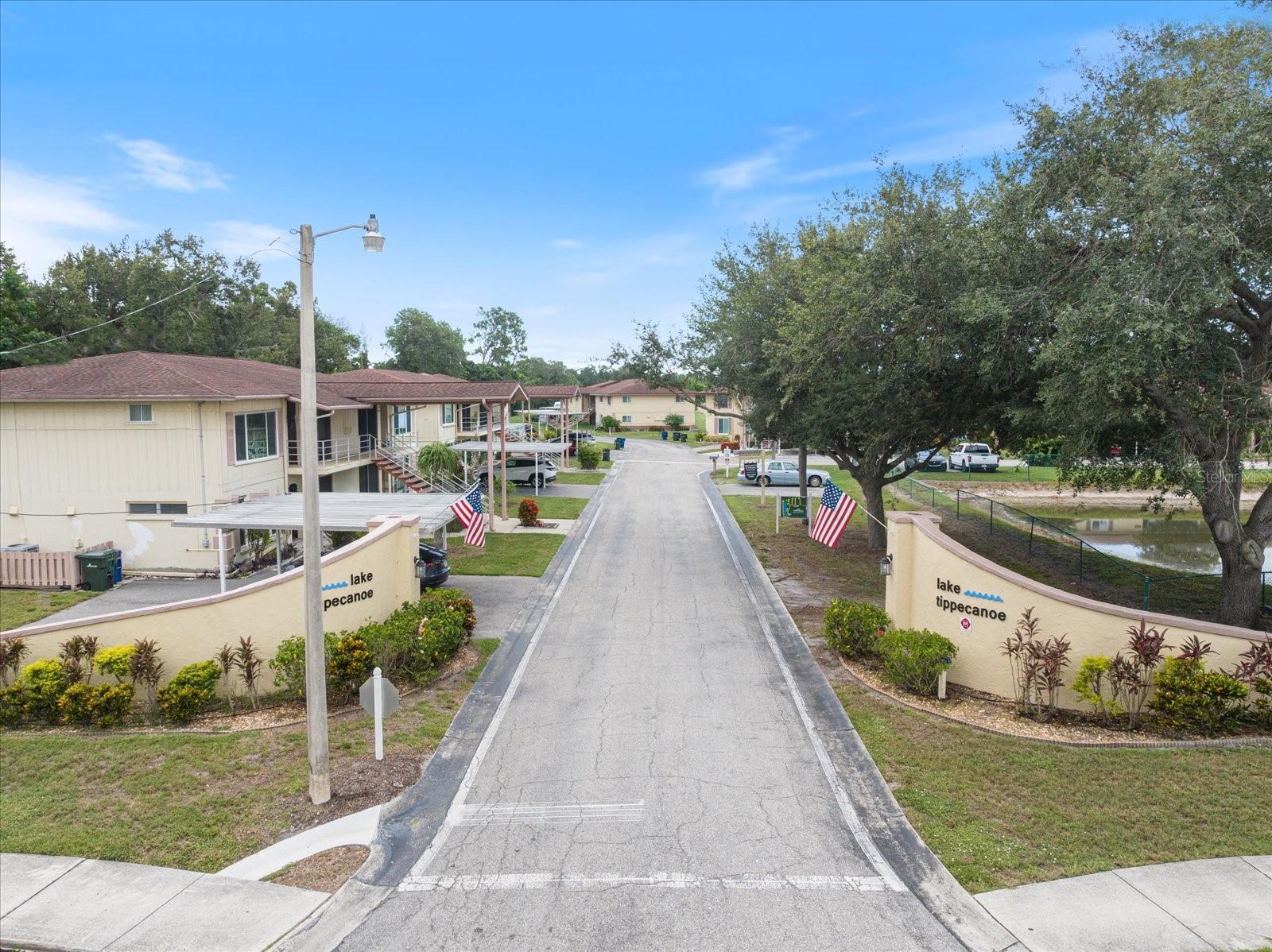 LAKE TIPPECANOE - Residential