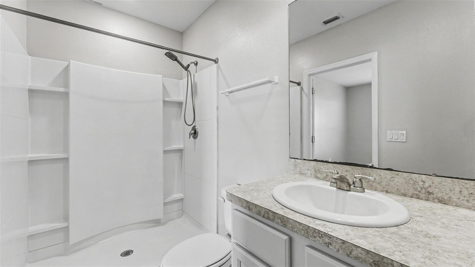 AUBURNDALE MANOR - Residential