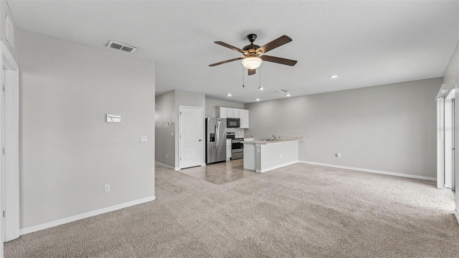 AUBURNDALE MANOR - Residential