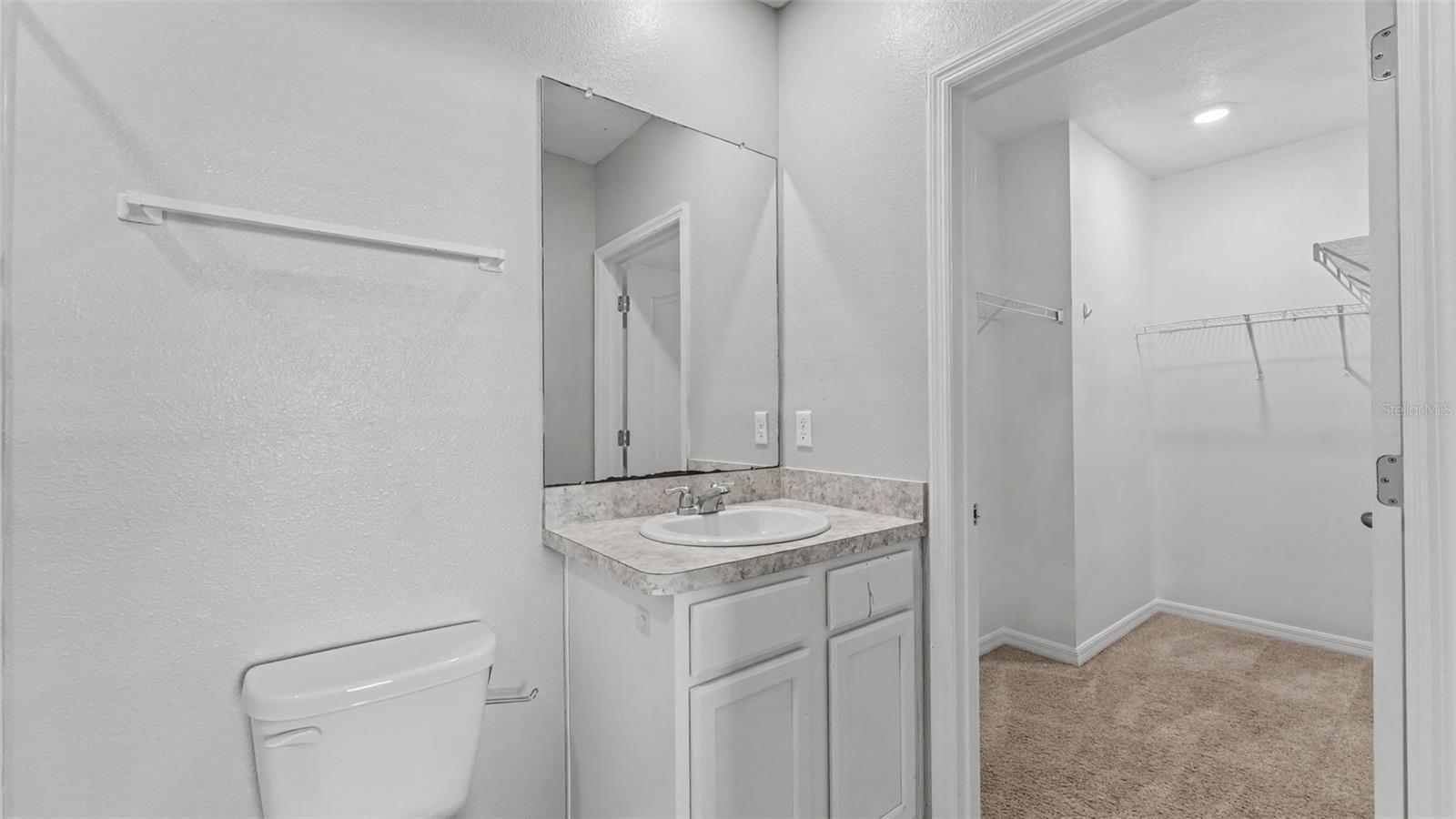 AUBURNDALE MANOR - Residential