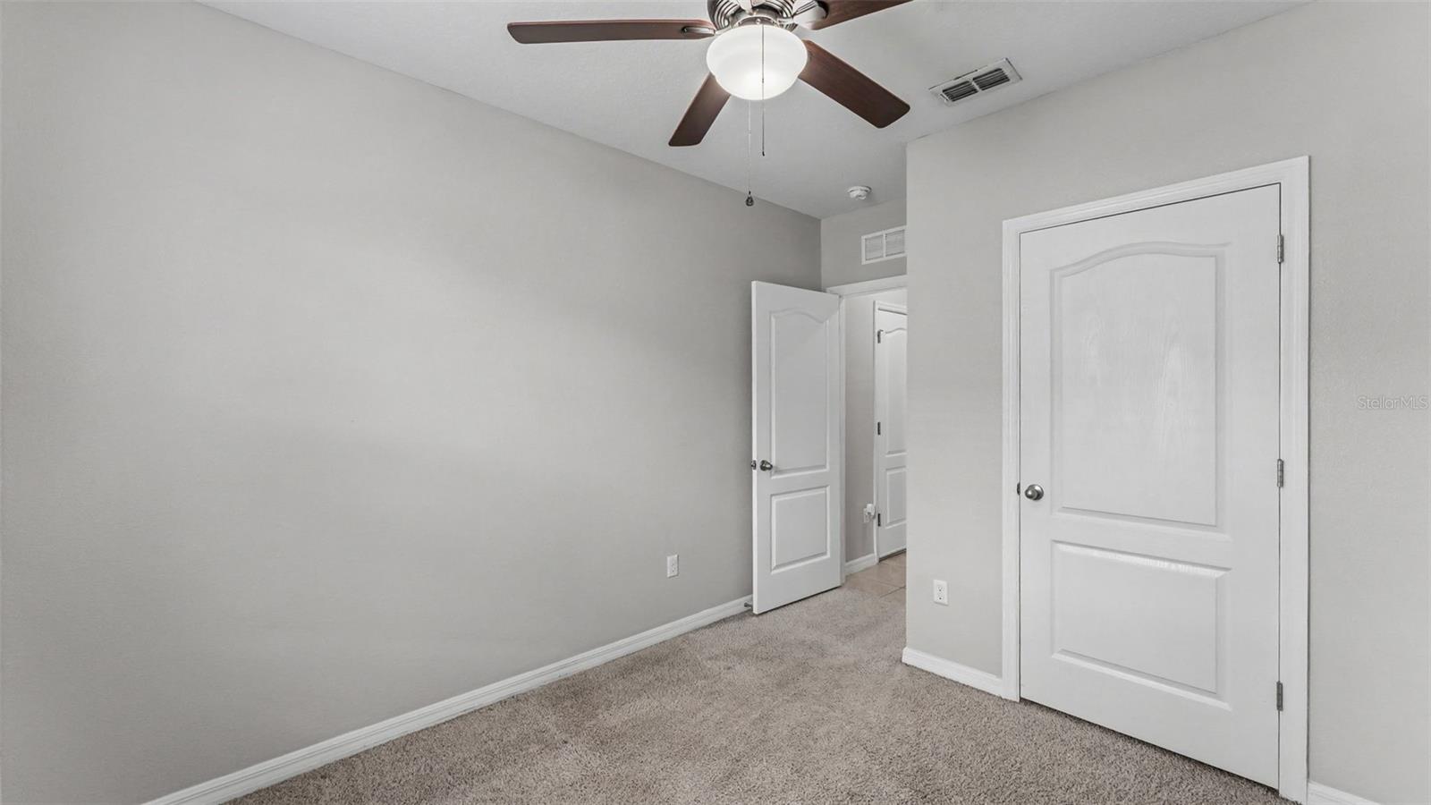 AUBURNDALE MANOR - Residential