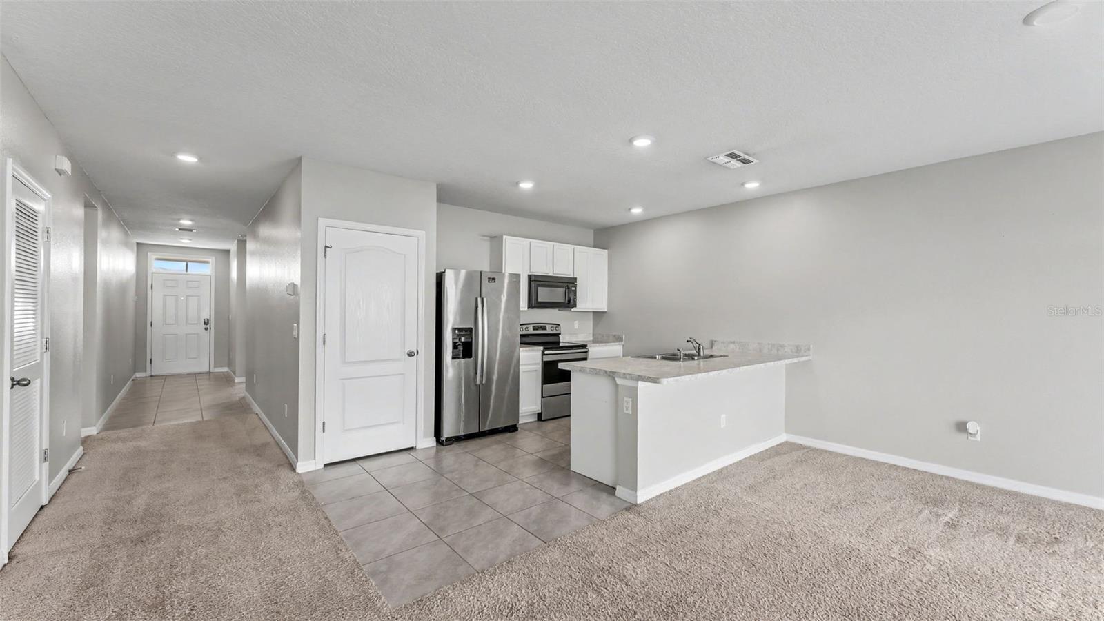 AUBURNDALE MANOR - Residential