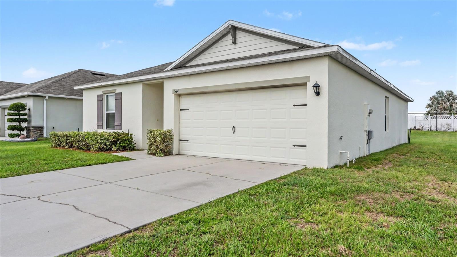 AUBURNDALE MANOR - Residential
