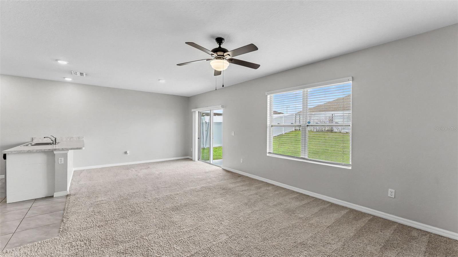 AUBURNDALE MANOR - Residential