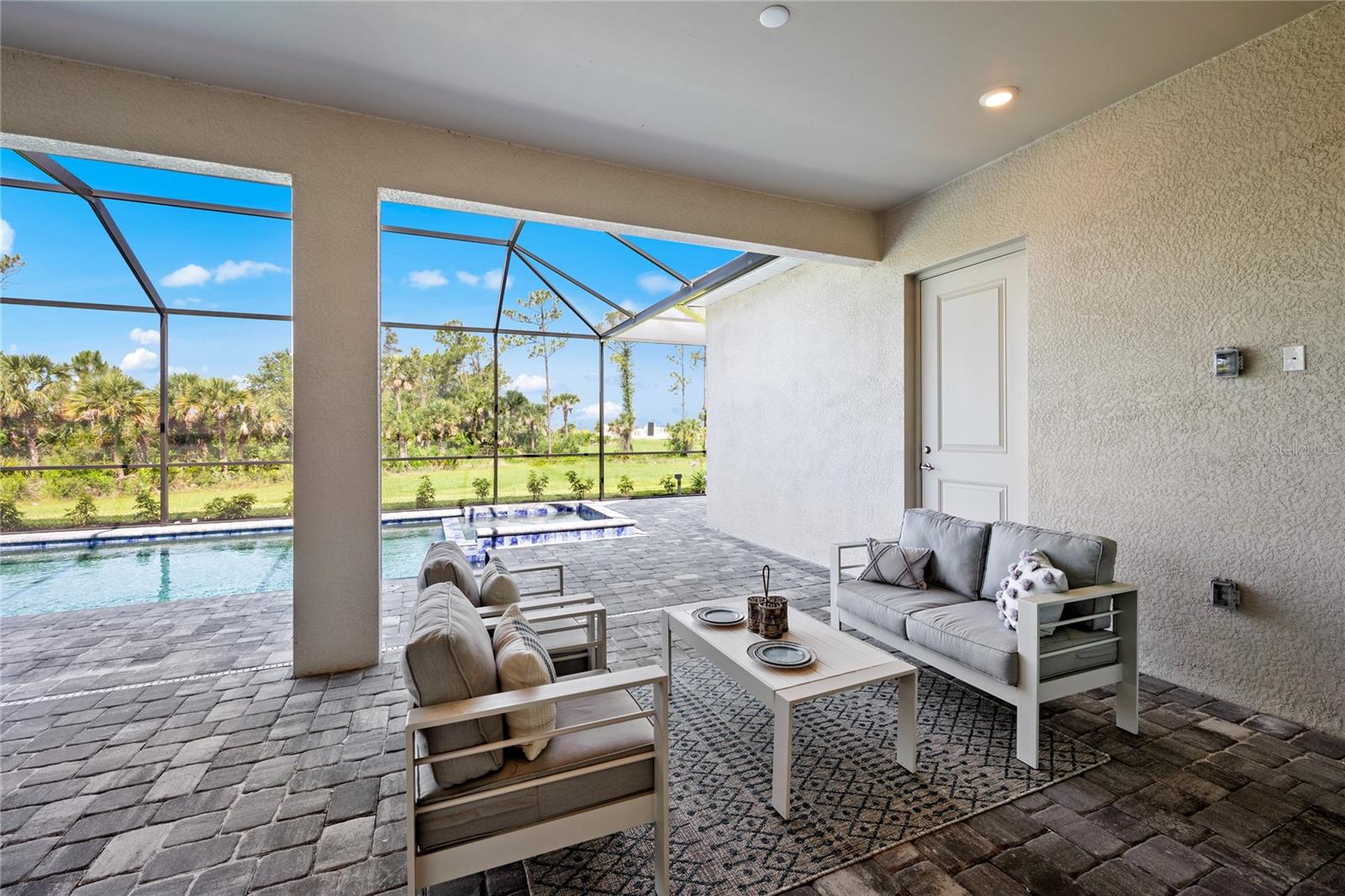 CALUSA COUNTRY CLUB - Residential