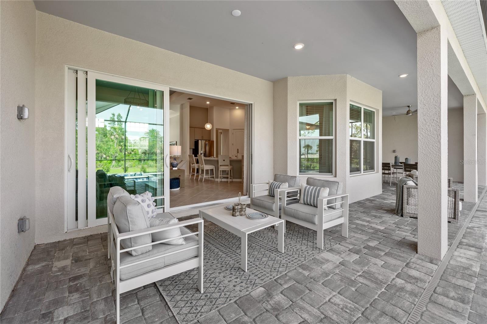 CALUSA COUNTRY CLUB - Residential