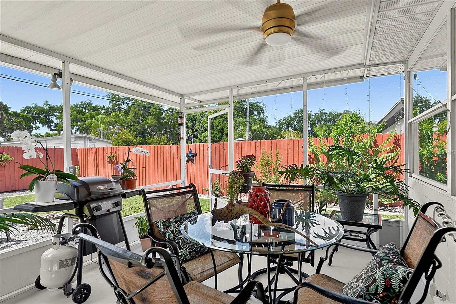 GOLFVIEW SEC 01 - Residential