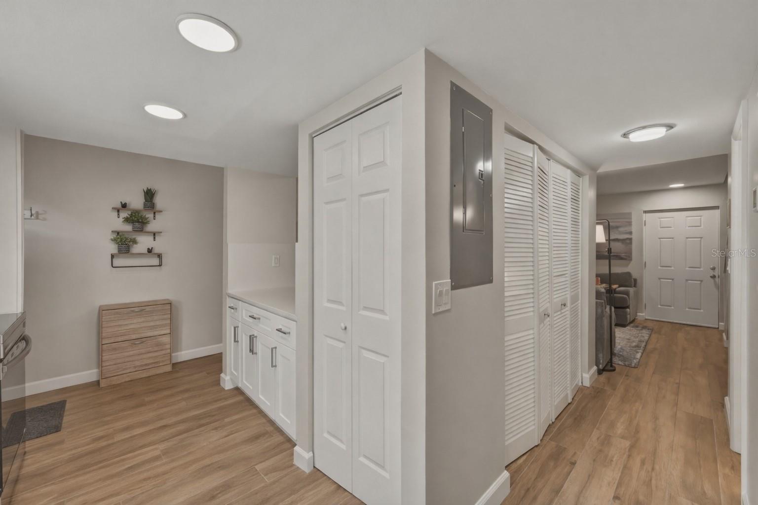 MEADOWOOD CONDO VILLAGE - Residential