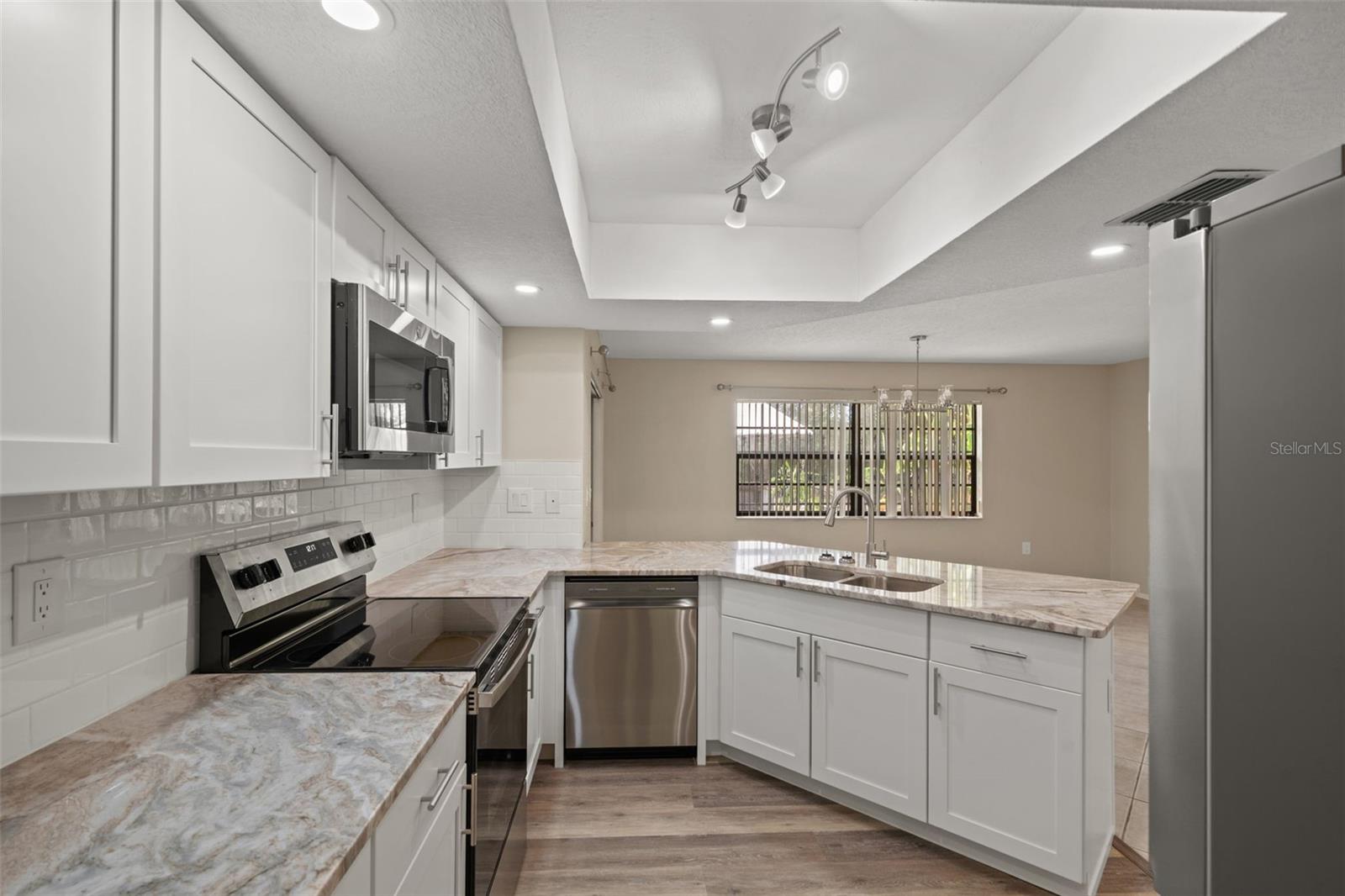 SPRING HILL - Residential