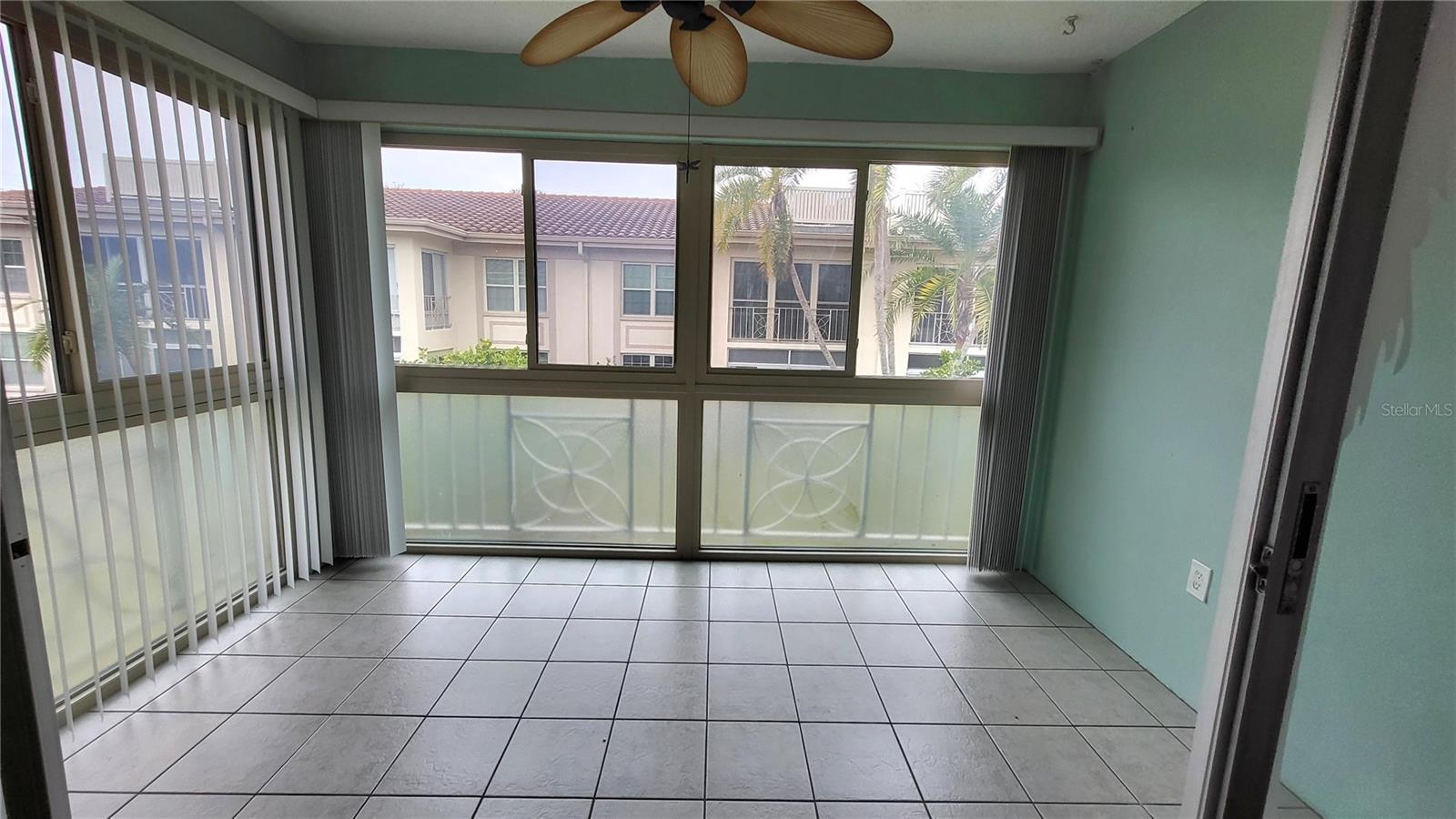 IMPERIAL COVE 5 - Residential