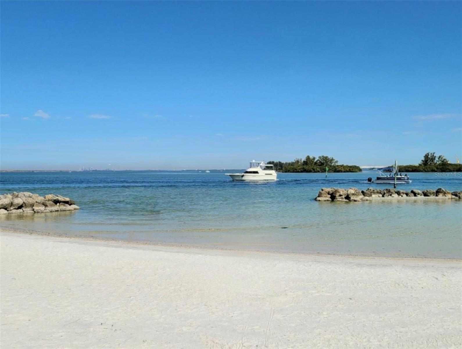 BEACH CLUB ESTATES - Residential