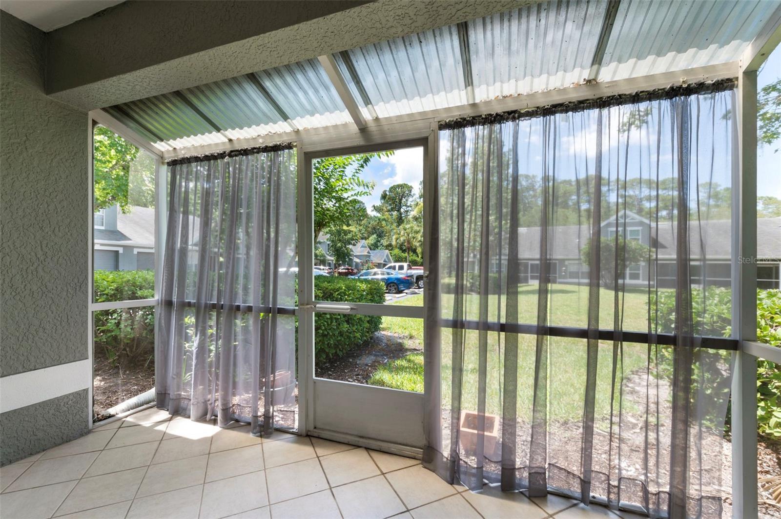 WATERFORD AT PALM HARBOR LUXURY CONDO - Residential
