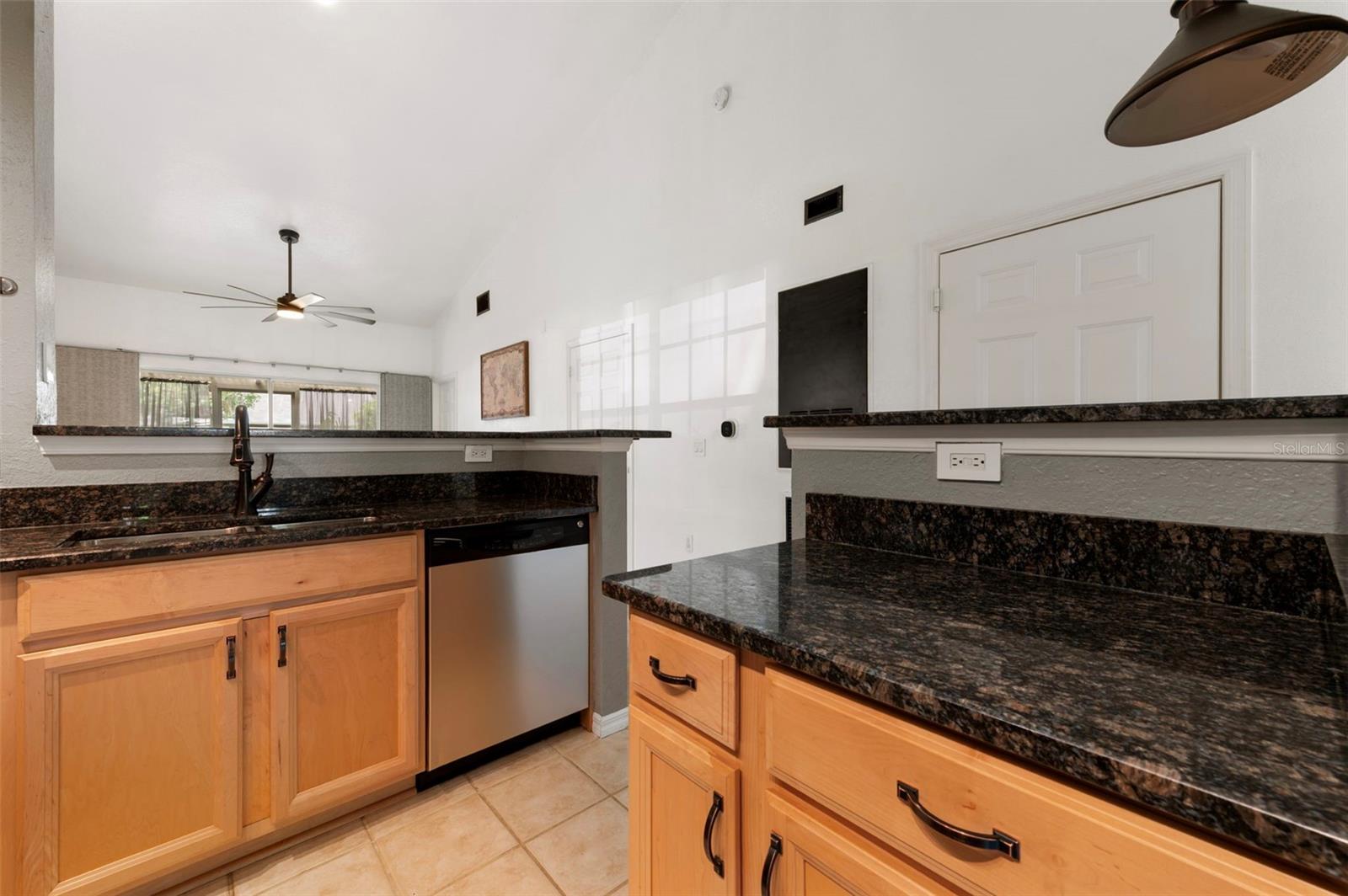 WATERFORD AT PALM HARBOR LUXURY CONDO - Residential