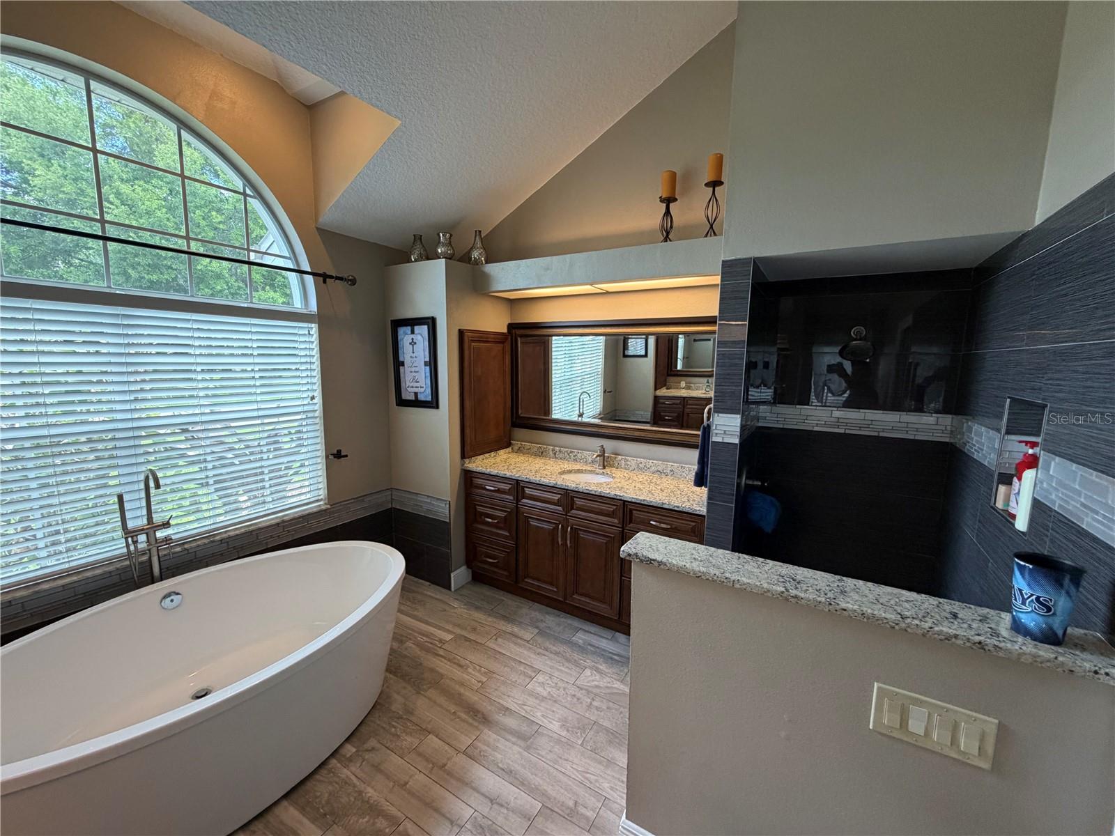 TRINITY OAKS INCREMENT M NORTH - Residential