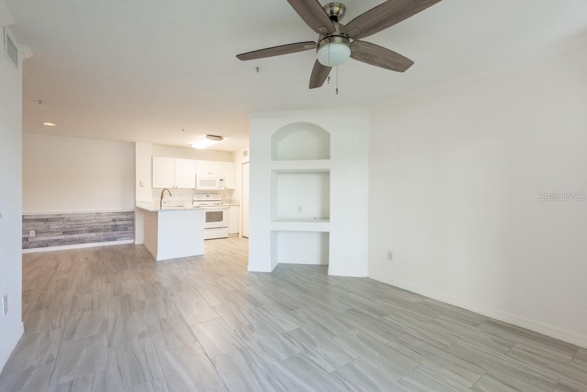 LAKEVIEW AT CALUSA TRACE - Residential
