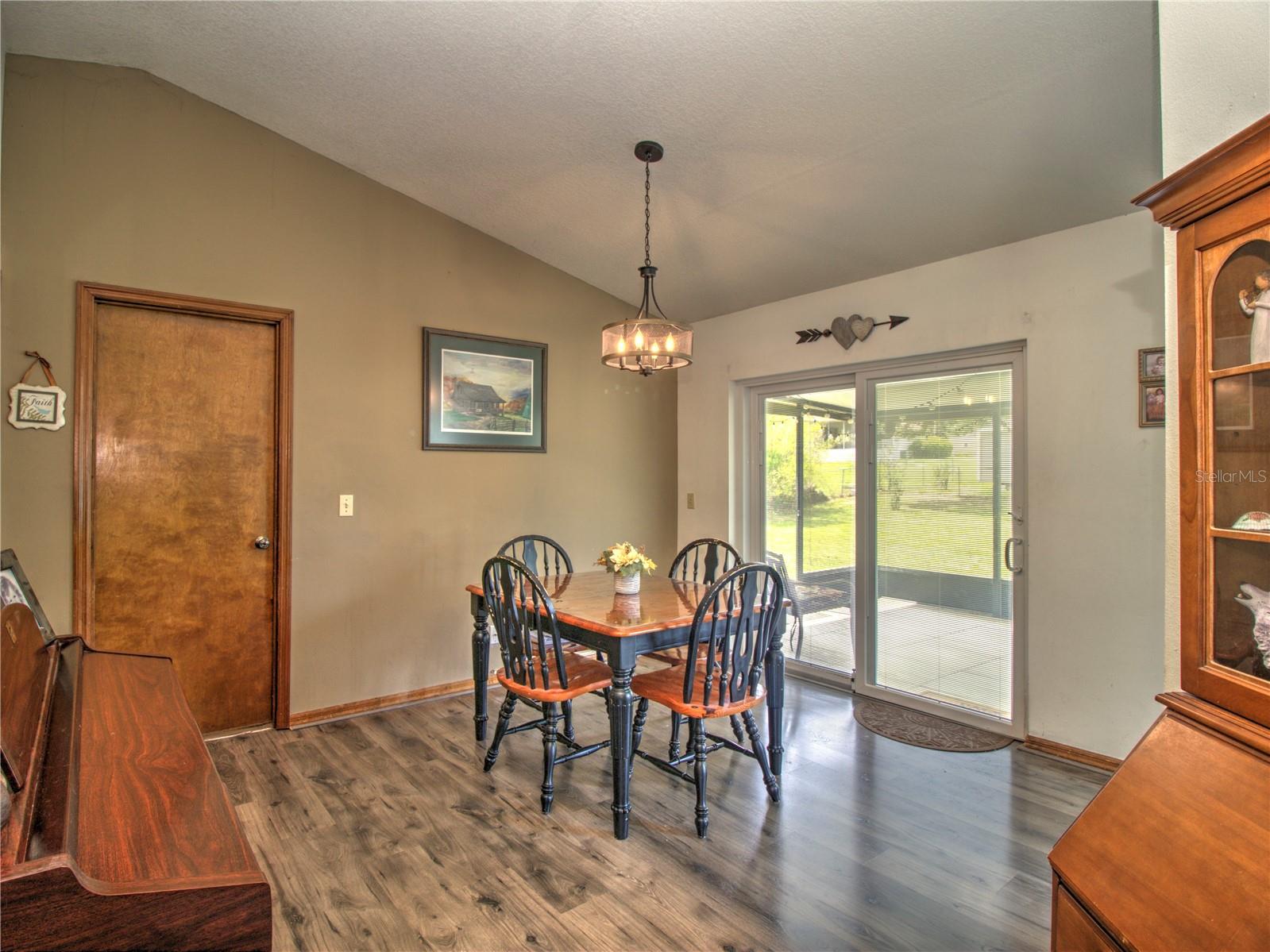 WINEBERRY - Residential