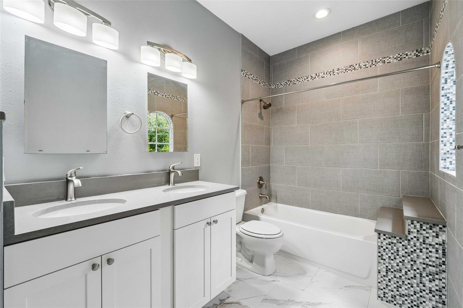 AUDUBON VILLAS TWNHMS - Residential