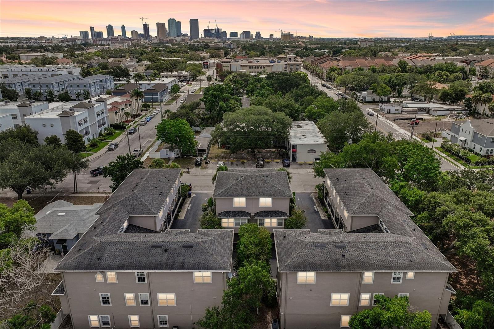 AUDUBON VILLAS TWNHMS - Residential