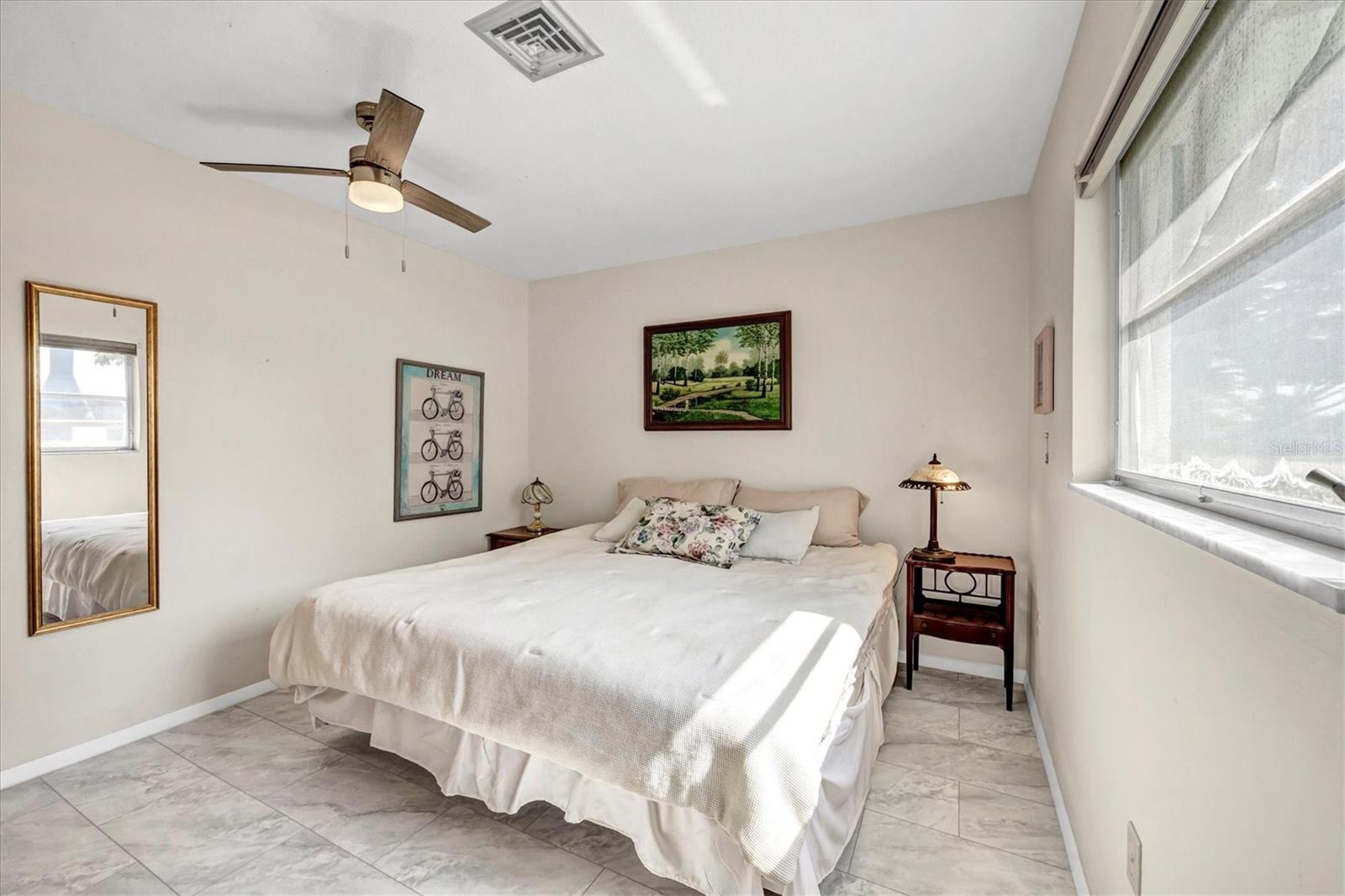 BEACH MANOR VILLAS - Residential