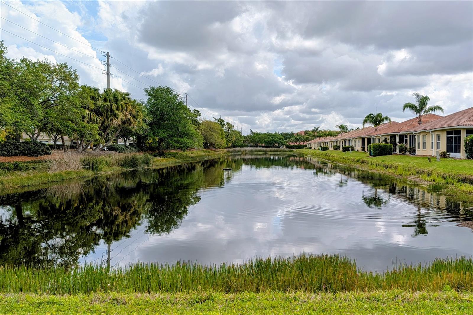 VISTA DEL LAGO - Residential