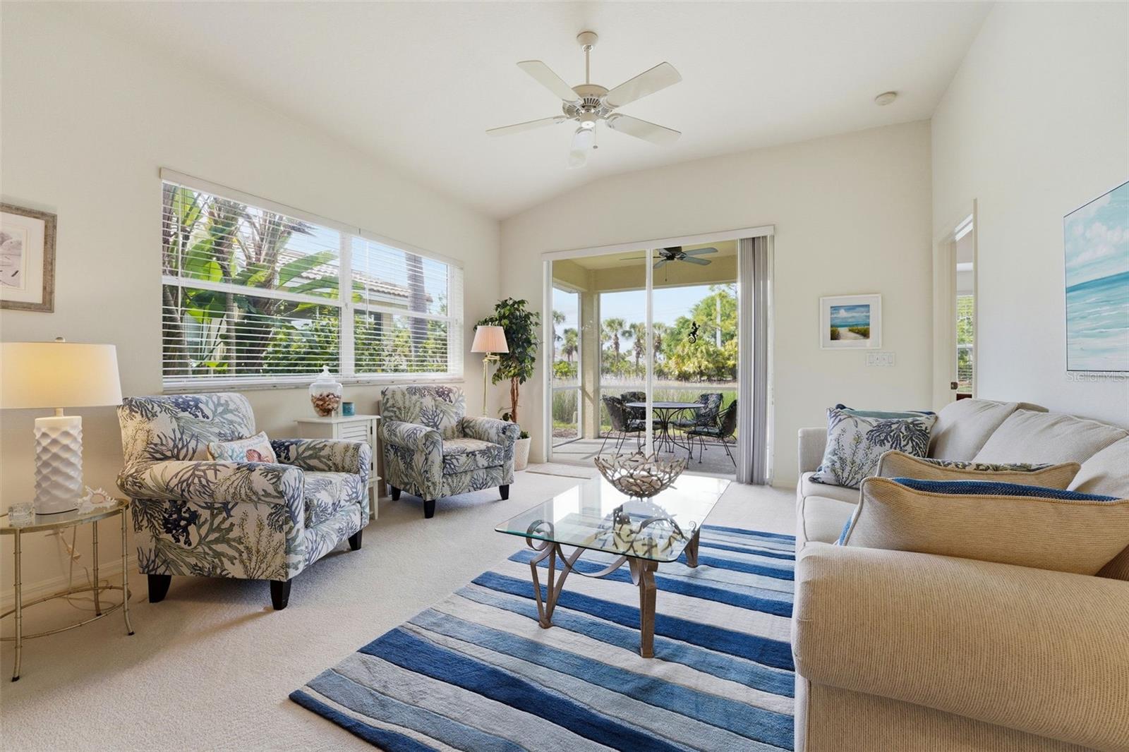 VISTA DEL LAGO - Residential