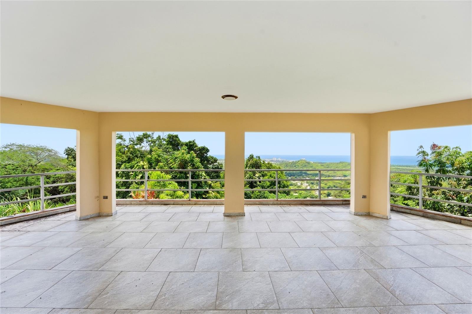 BO JUAN MARTIN - Residential
