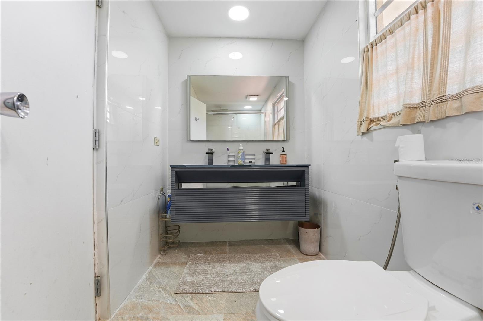 BO JUAN MARTIN - Residential