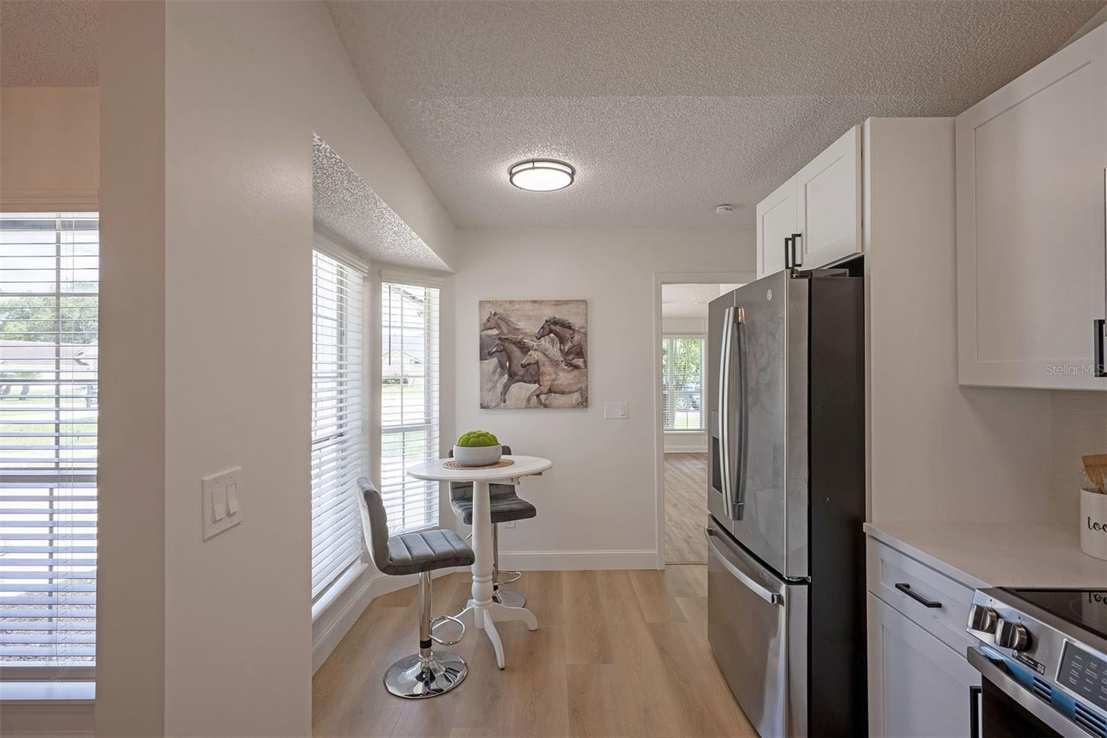 RUSSELL OAKS - Residential