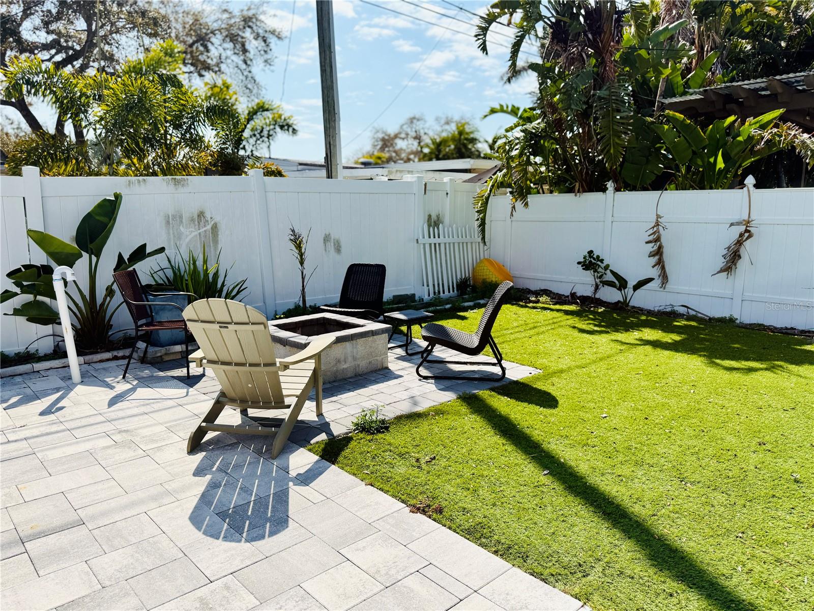 BOCA CIEGA WOODLANDS - Residential
