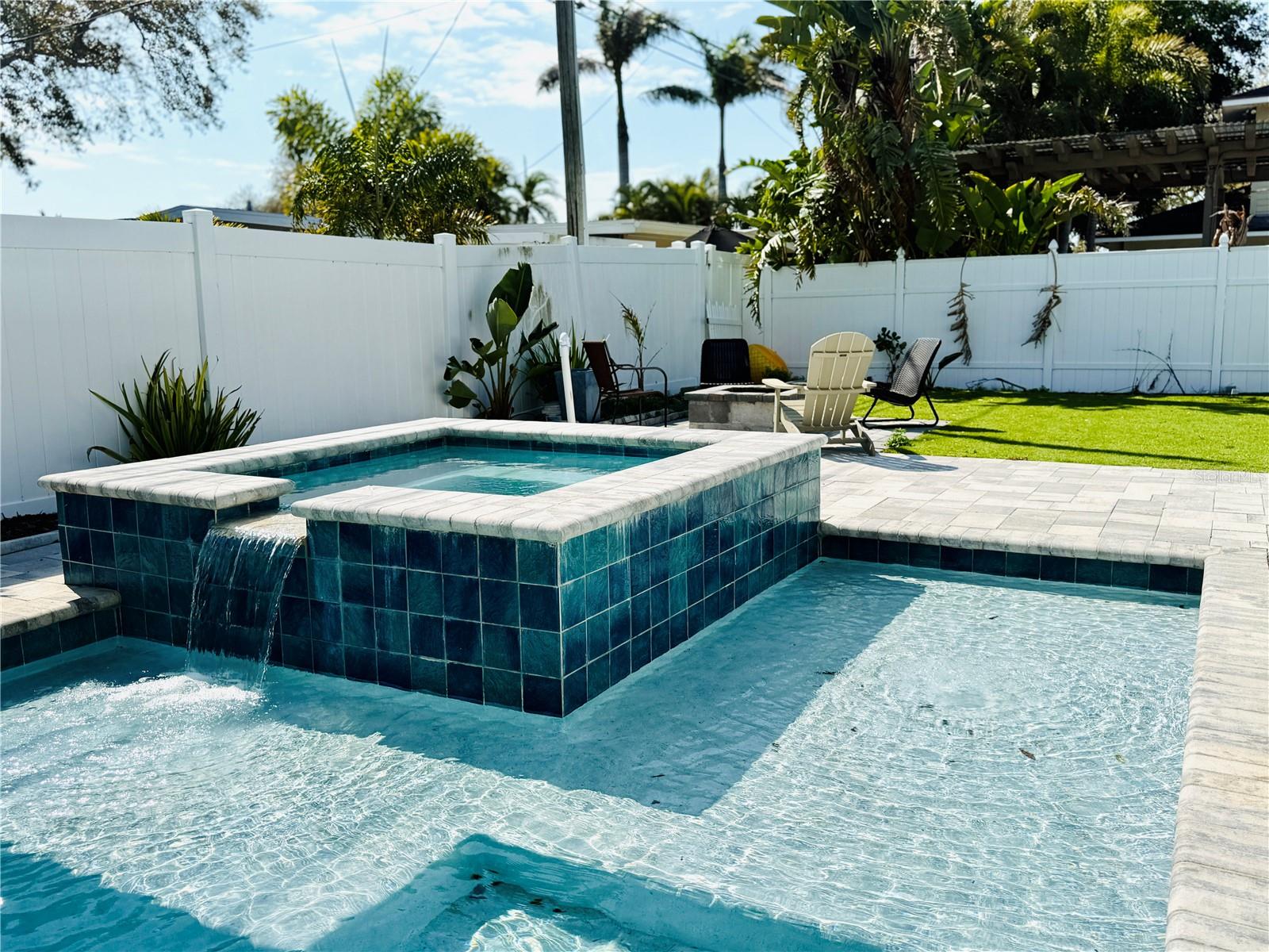 BOCA CIEGA WOODLANDS - Residential
