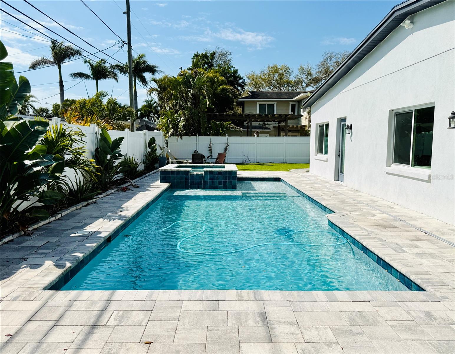 BOCA CIEGA WOODLANDS - Residential