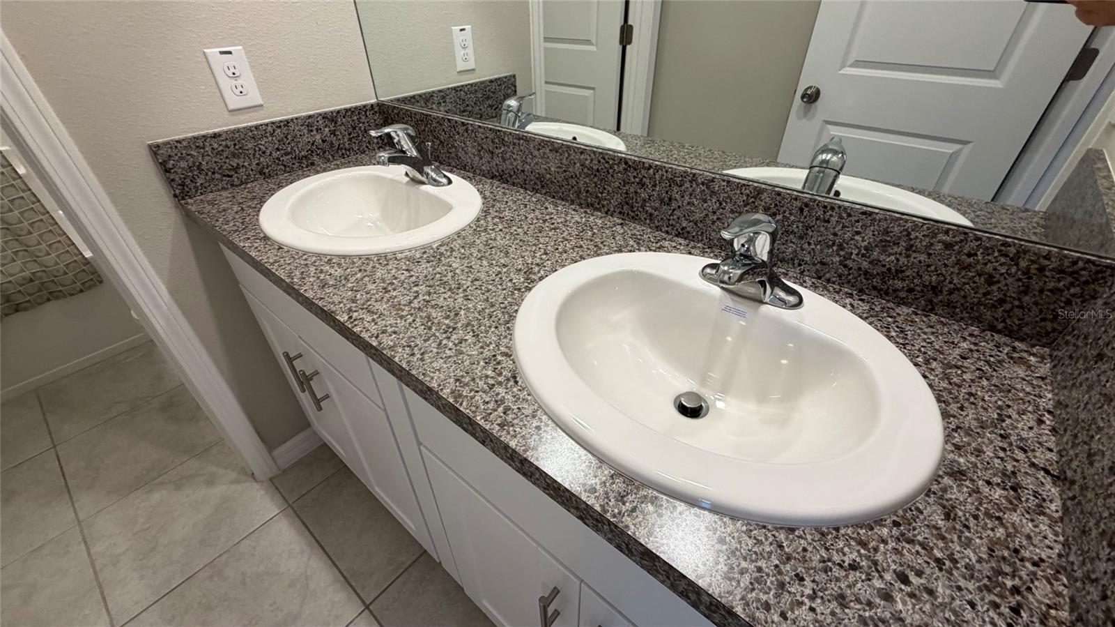 COPPERSPRING PH 2 - Residential Lease