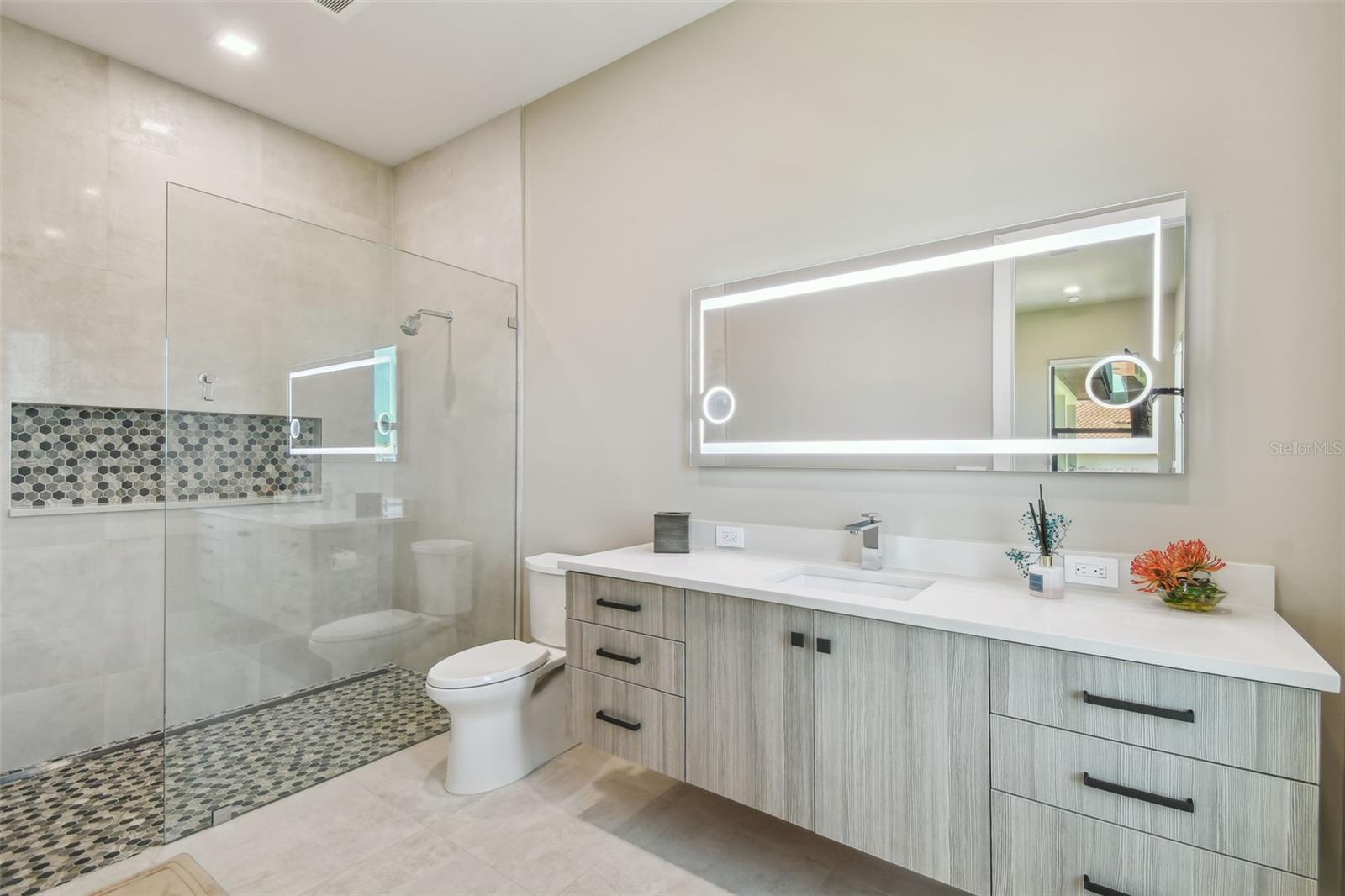 TIERRA VERDE UNIT 1 1ST REP - Residential